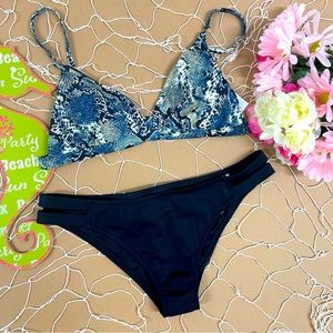 🐍SNAKE PRINT TRIANGLE CHEEKY BIKINI